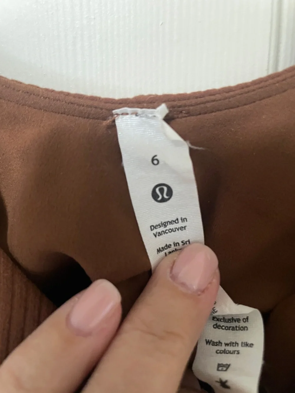 Lululemon size 6 brown top - Picture 2 of 4